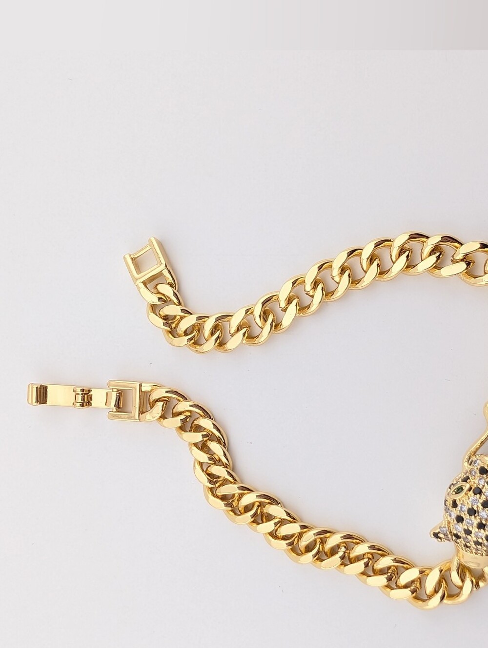 Gold Panther Head Chain Bracelet - Estate Jewelry - Picture 5 of 8